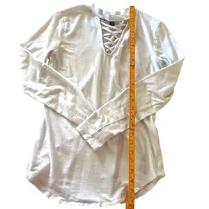 Long Sleeve Criss Cross V Neck Casual Top‎